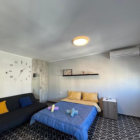 Modiano Studio Ι By Socrates Junior Houses Apartment Thessaloniki Exterior photo